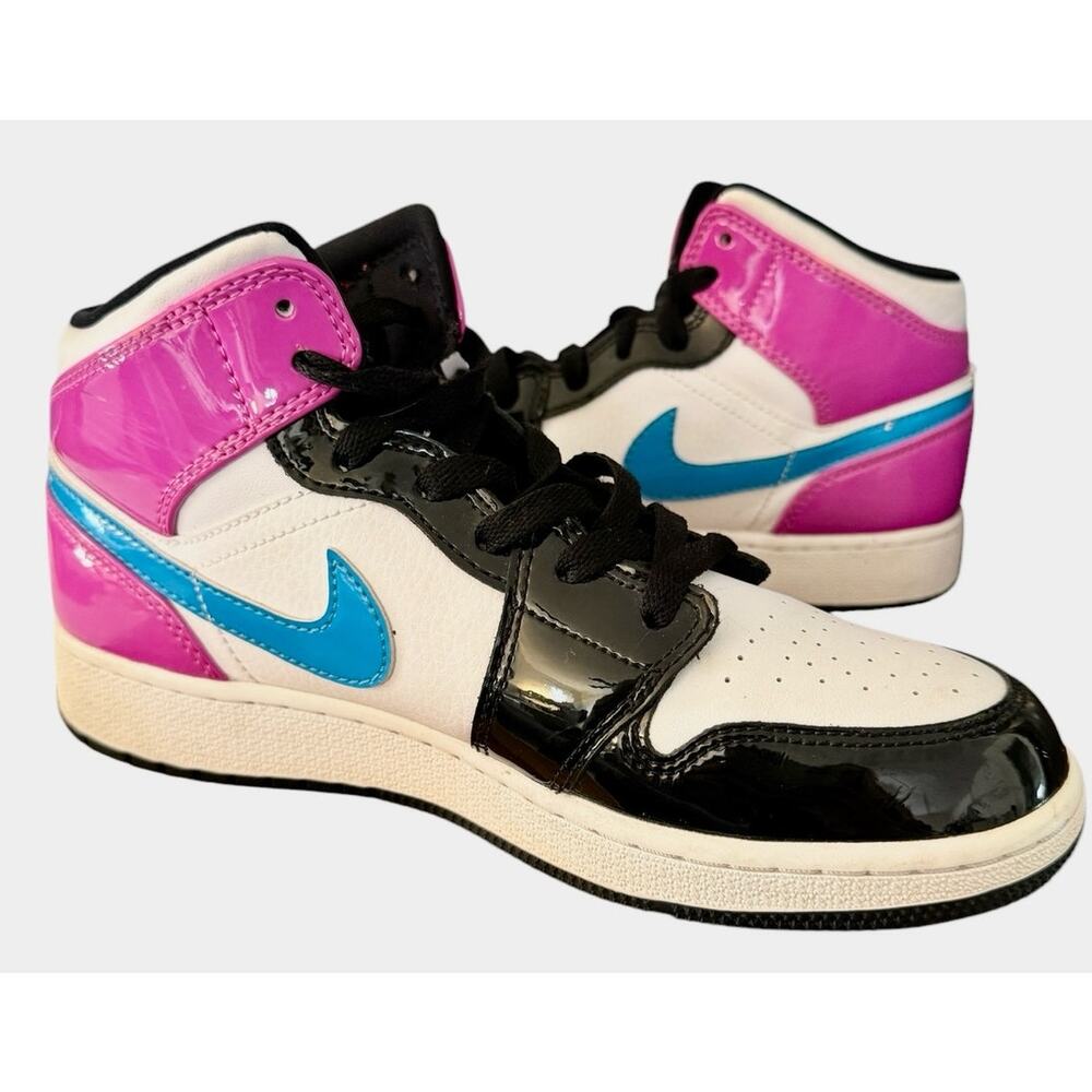 Nike Air Jordan 1 Mid Top SE Cyber Active Fuchsia 2020 5.5Y / womens 7 Athletic - Picture 6 of 14